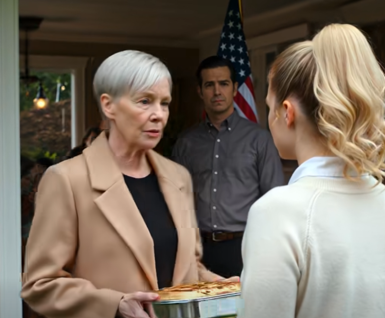 När jag dök upp för Thanksgiving, fräste min dotter: ”Vem bjöd in dig? Det här är bara för familjen – snälla, gå hem.” Jag gick utan att säga ett ord och uteslöt henne tyst från mitt testamente. En vecka senare fick hon reda på… – Nyheter