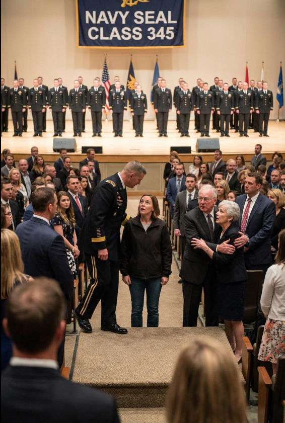 Min familj trodde att jag hade lämnat flottan, så jag var tyst under min brors SEAL-examen – tills en general fick syn på mig i folkmassan, rätade på sig plötsligt och sa: ”Överste… är du här?” och avslöjade omedelbart hemligheten jag hade hållit kär.