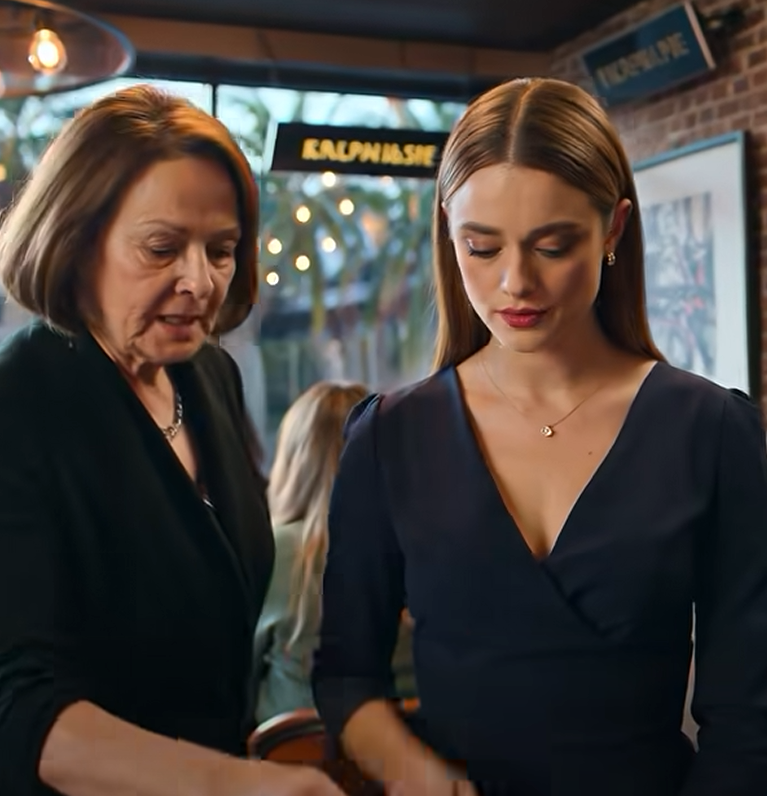 På restaurangen vände sig min syster mot mig och sa: ”Deanna – kan du ta plats där nere? Den här sidan är för familjen.” – Nyheter