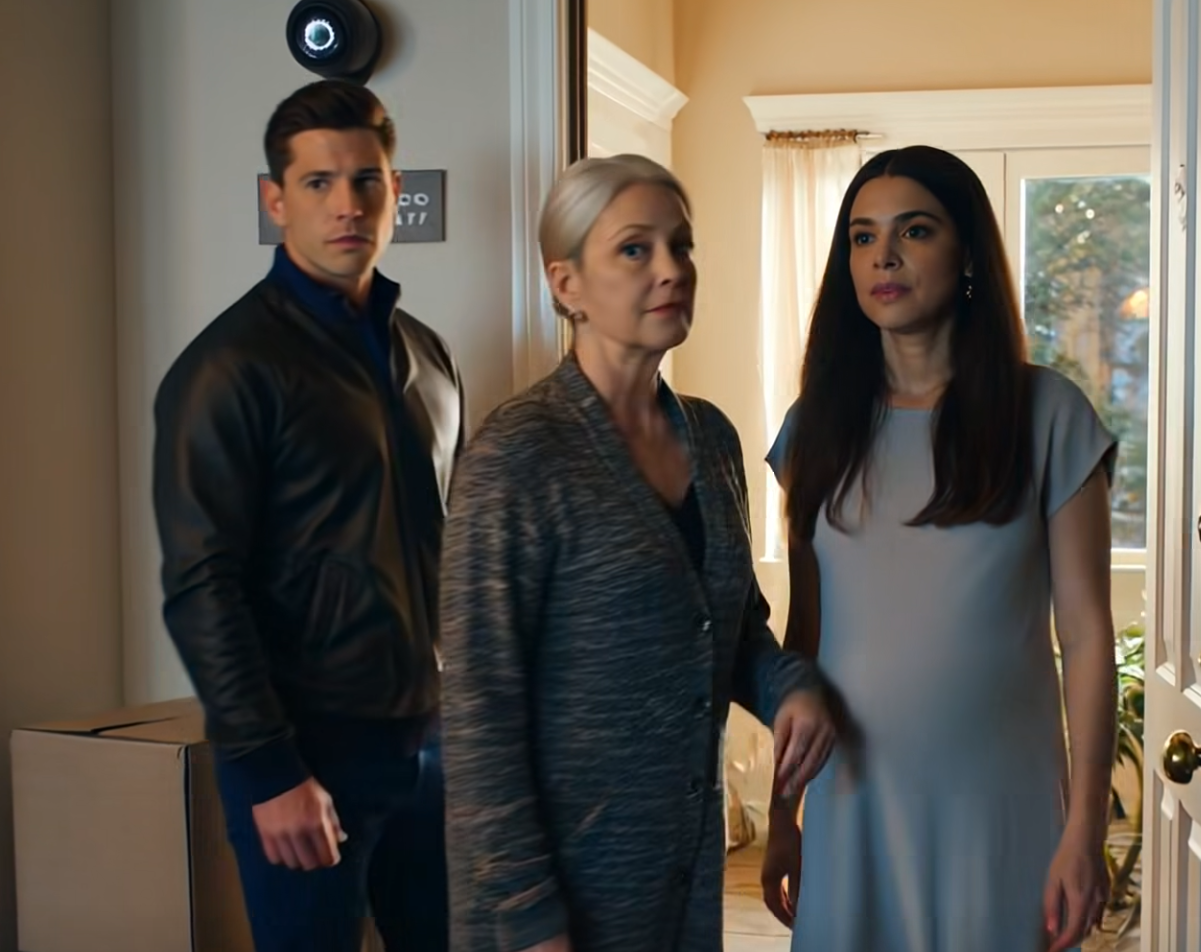 Min svärmor sa åt mig att vara ute ur vår lägenhet i New Jersey senast imorgon bitti så att min mans äldste son och hans gravida fru kunde “få plats” – utan att inse vem som i tysthet hade burit på de 5 600 dollar som landade varje månad för det taket, och att nästa dag, med lådor staplade under verandabelysningen och Ring-dörrkameran blinkande, skulle en enkel fråga från flyttfirman förvandla hennes säkerhet till tystnad. – Nyheter