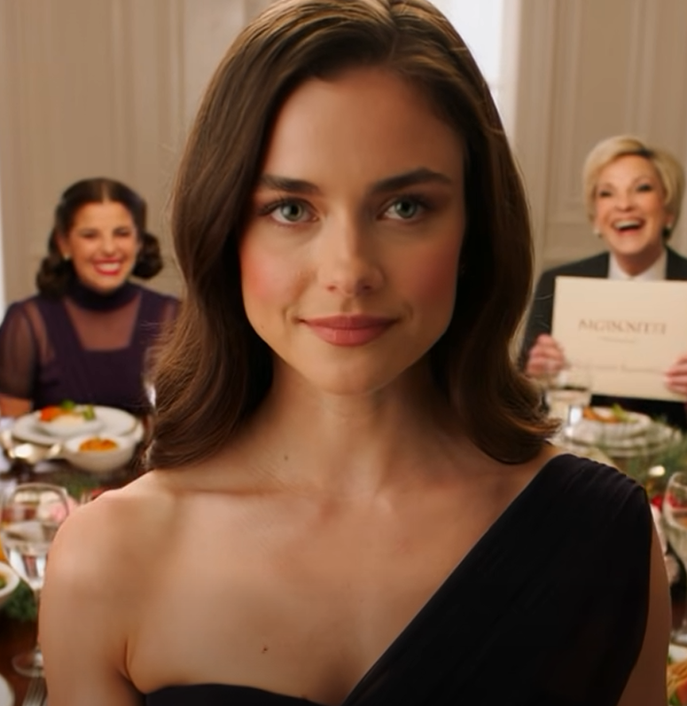 ”Jag tyckte du förtjänade det här”, sa mamma och räckte min syster en karibisk kryssning värd 13 000 dollar inför 30 släktingar. Sedan tryckte hon en skrynklig lott på 2 dollar i min handflata och flinade: ”Det här passar din situation, Audrey.” Rummet brast ut i skratt. Jag log och sa ingenting. En vecka senare matchade samma lott alla siffror – 100 miljoner dollar. Och när min familj började ringa, tigga och kräva svar… bestämde jag mig för att visa dem sanningen de aldrig förväntat sig….