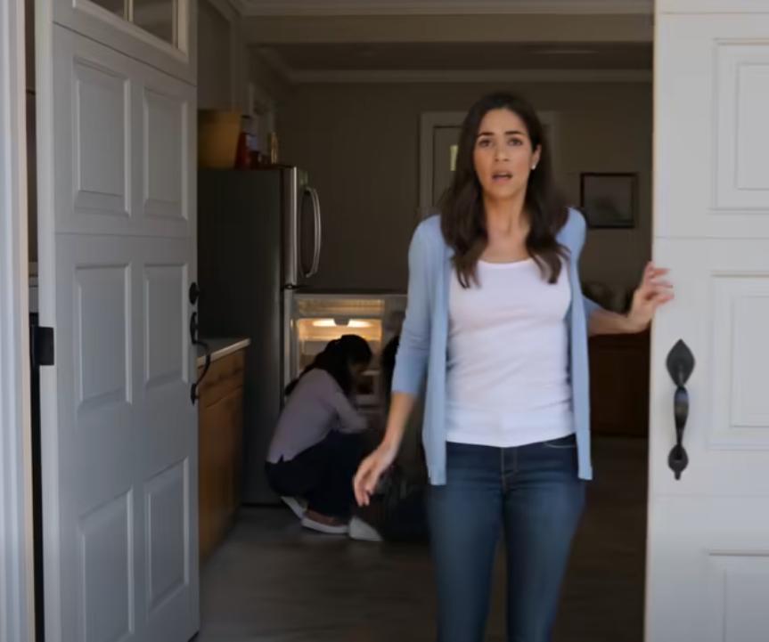 Min svägerska tog i hemlighet min bröstmjölk eftersom hon inte producerade tillräckligt, men hon vägrade be om hjälp. Hon blev rasande när jag låste upp min frys.