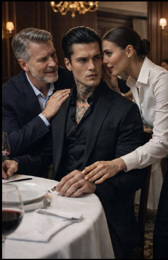 SERVITRISEN VISKADE: «TITTA UNDER DITT BORD» OCH RÄDDADE MANNEN SOM ALLA FRUKTADE