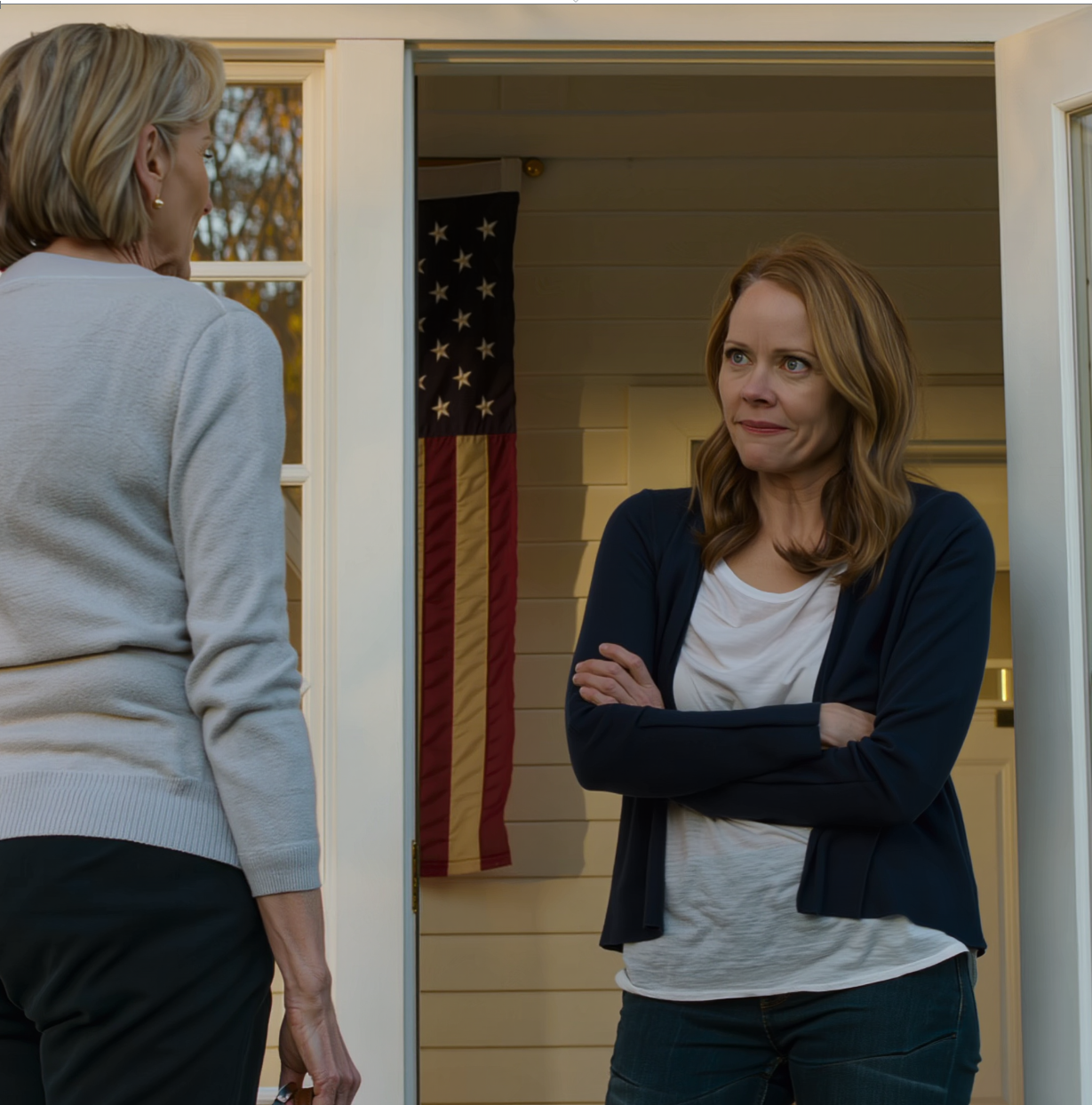 Efter två veckor i Florida där jag skötte familjefrågor kom jag tillbaka till huset jag köpt efter 40 år av golvskrubbning och fann att låsen var bytta; min svärdotter stod i dörröppningen, tittade på mig och log, och sa: “Det här huset är vårt nu”, och tänkte att jag skulle explodera där på verandan – men jag bara skrattade, tog fram min telefon och var redo att få henne att önska att hon aldrig hade sagt de orden. – Nyheter