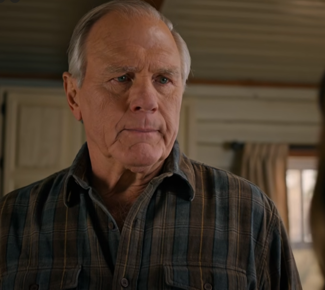 ”Min svärdotter sa att jag hade 6 veckor på mig att lämna ranchen, min son satt där i tystnad, och jag bara nickade i köket jag byggde med mina egna händer för 31 år sedan – som om allt redan var avgjort…” – Nyheter