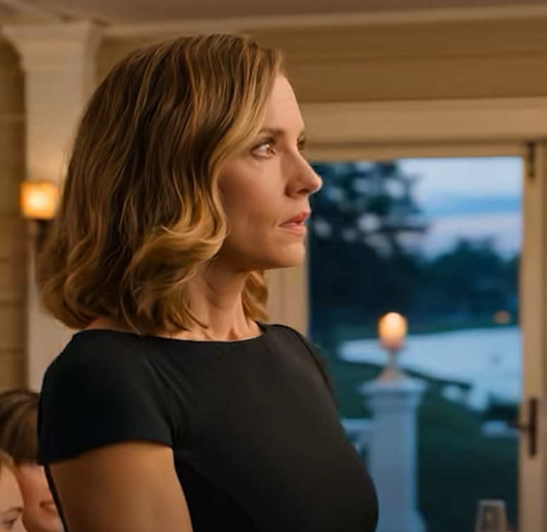 Min familj kallade mig en börda – sedan stod min systers fästman, en officer i den amerikanska marinsoldaten med flera utmärkelser, i givakt och hälsade på mig. – Nyheter